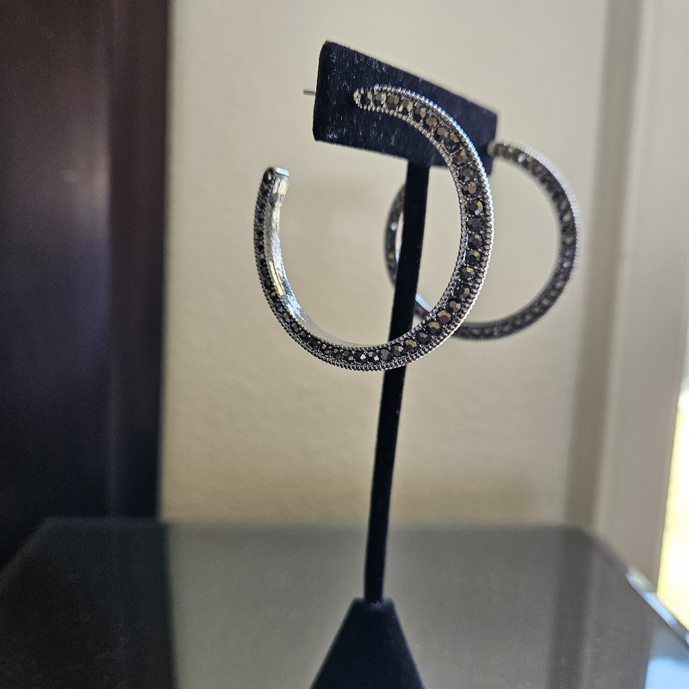Paparazzi Dazzling Diamond-naire Black Hoop Earrings - Picture 4 of 5